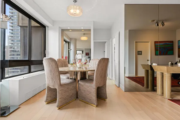 $1,695,000 | 167 East 61st Street, Unit 20E | Lenox Hill