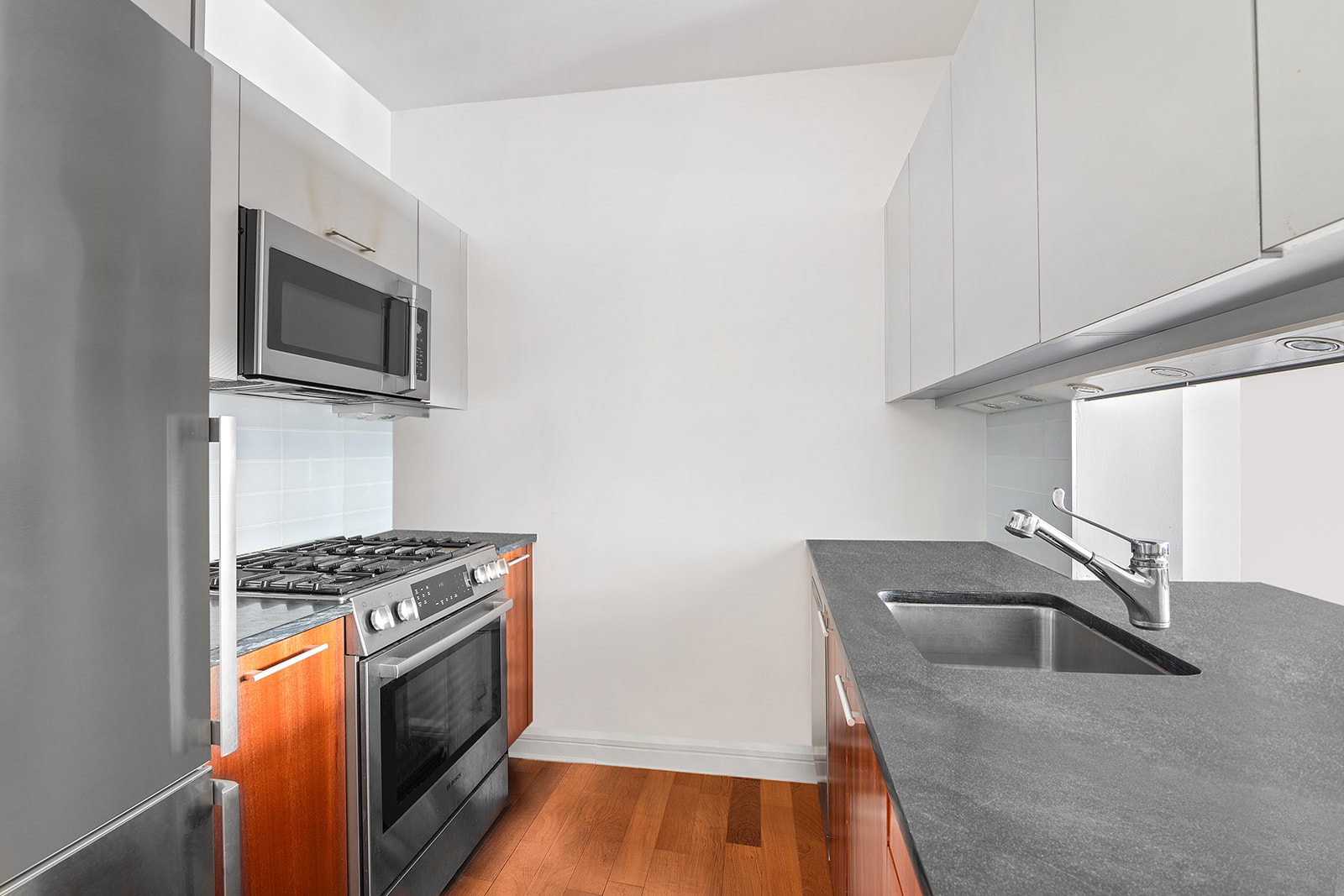 100 Riverside Boulevard, Unit 8D Manhattan, NY 10069 - Photo 3 of 7