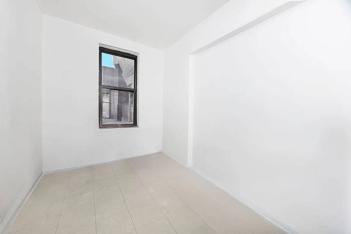 195 South 4th Street, Unit F1 Brooklyn, NY 11360 - Photo 11 of 13