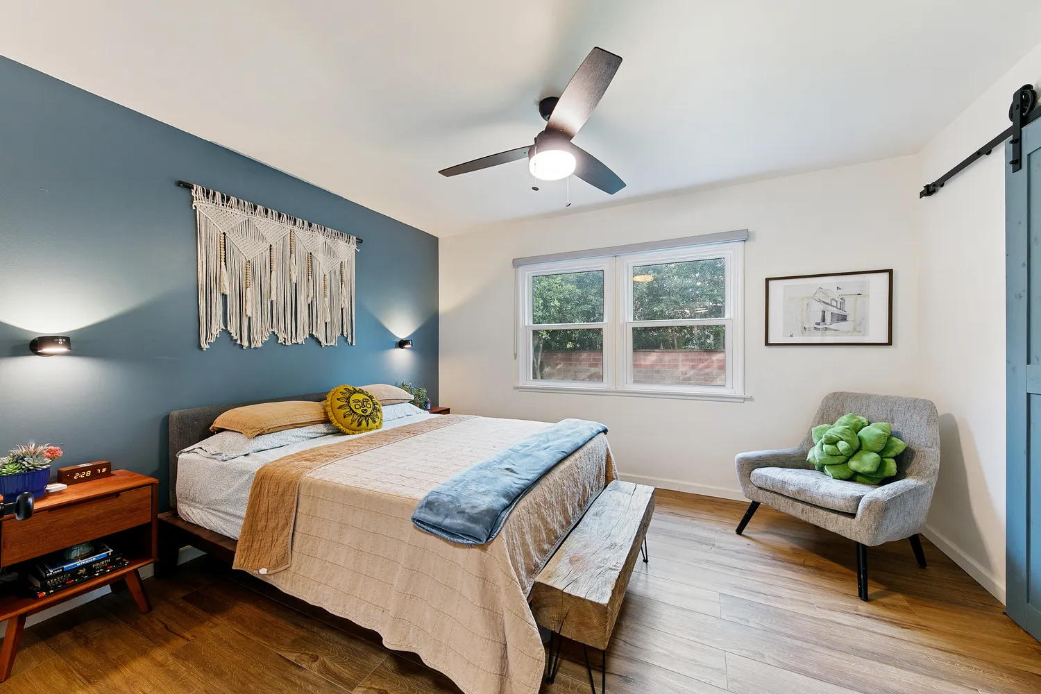 $1,100,000 | 17055 Gresham Street, Northridge, CA 91325