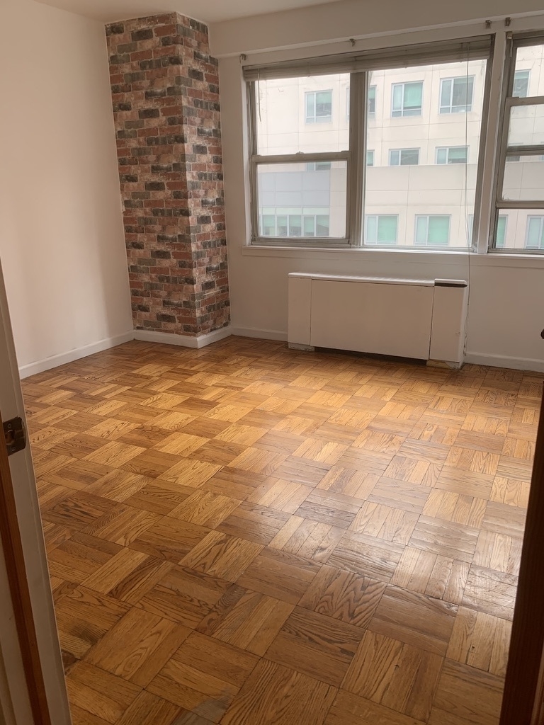 155 East 34th Street, Unit 10N Manhattan, NY 10016 - Photo 1 of 8