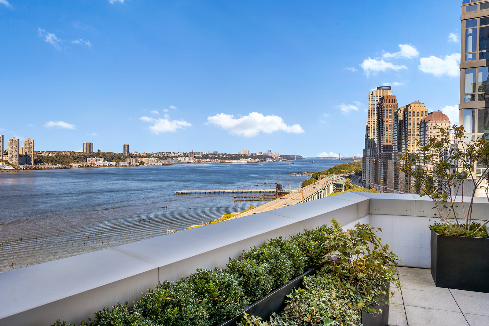 50 Riverside Boulevard, Unit 17B Manhattan, NY 10069 - Photo 12 of 14