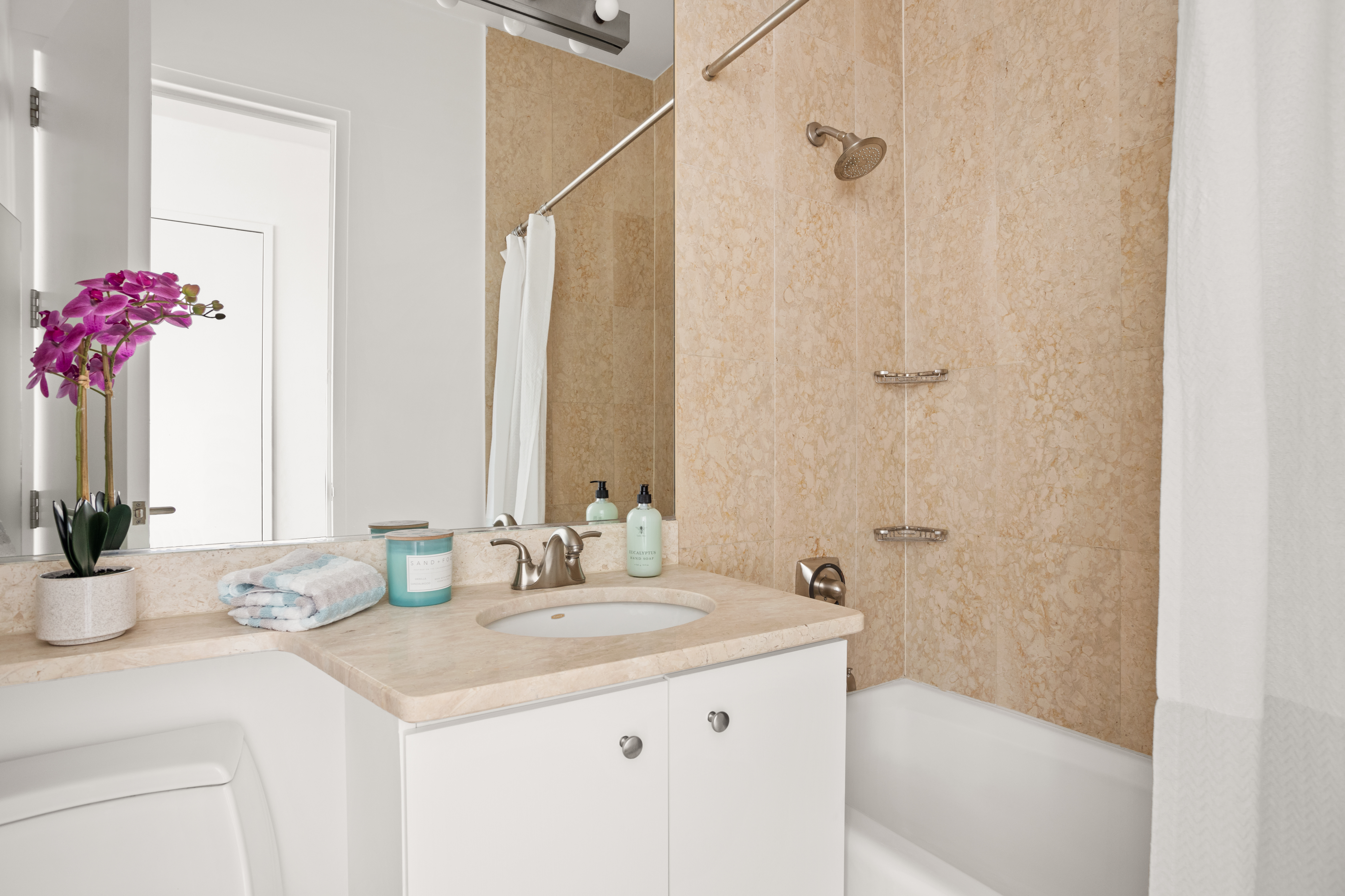 1965 Broadway, Unit 27E Manhattan, NY 10023 - Photo 20 of 27