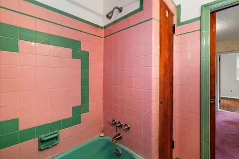 $285,000 | 2712 South Iseminger Street, Philadelphia, PA 19148