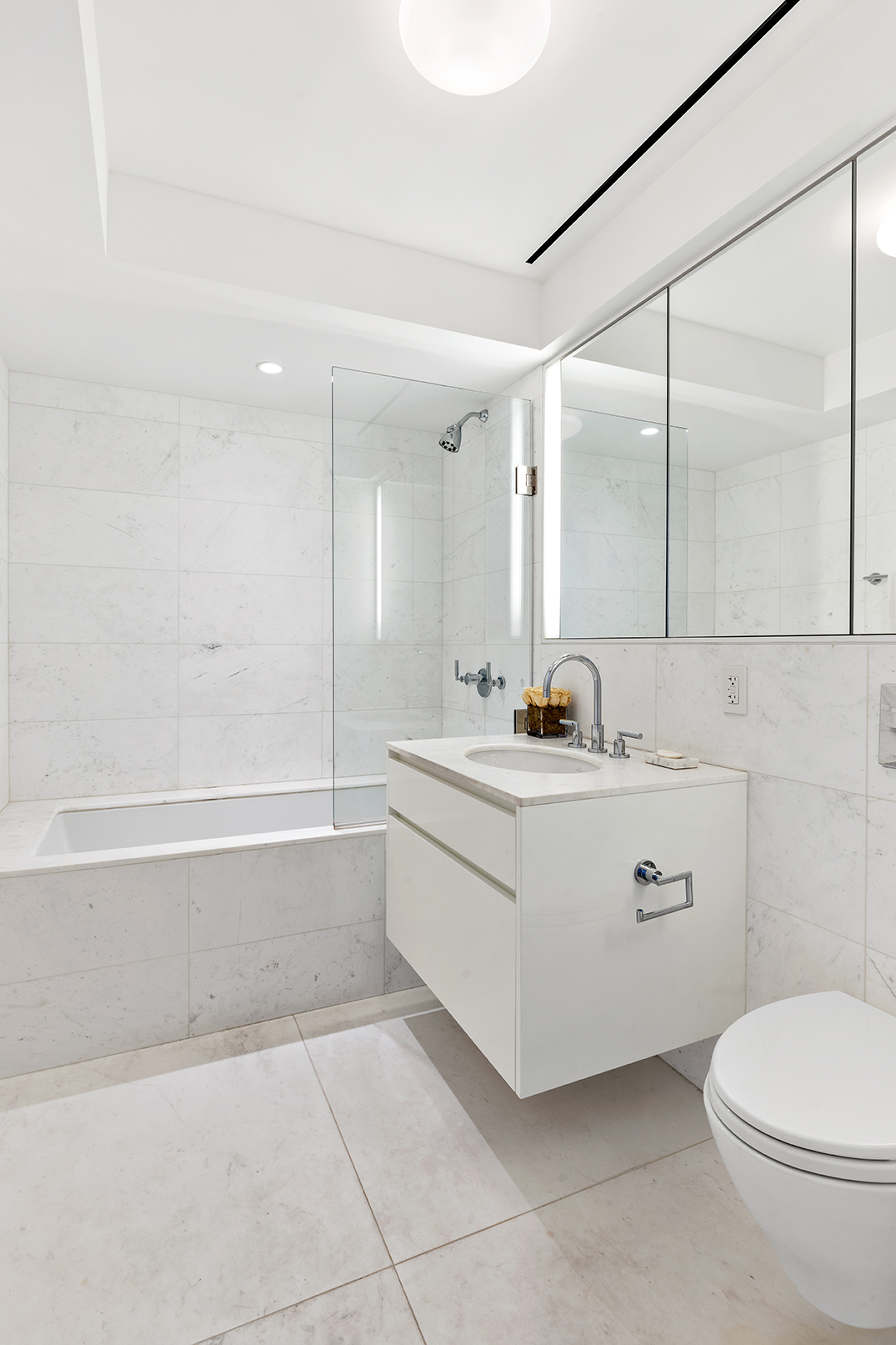 737 Park Avenue, Unit 20A Manhattan, NY 10021 - Photo 14 of 26