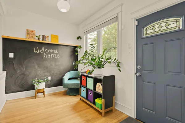 $885,000 | 618 Farragut Street Northwest, Washington, DC 20011