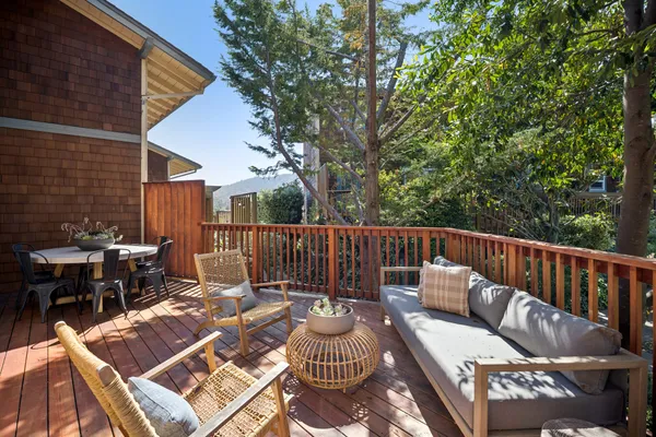 $948,000 | 5 Lower Via Casitas, Greenbrae, CA 94904
