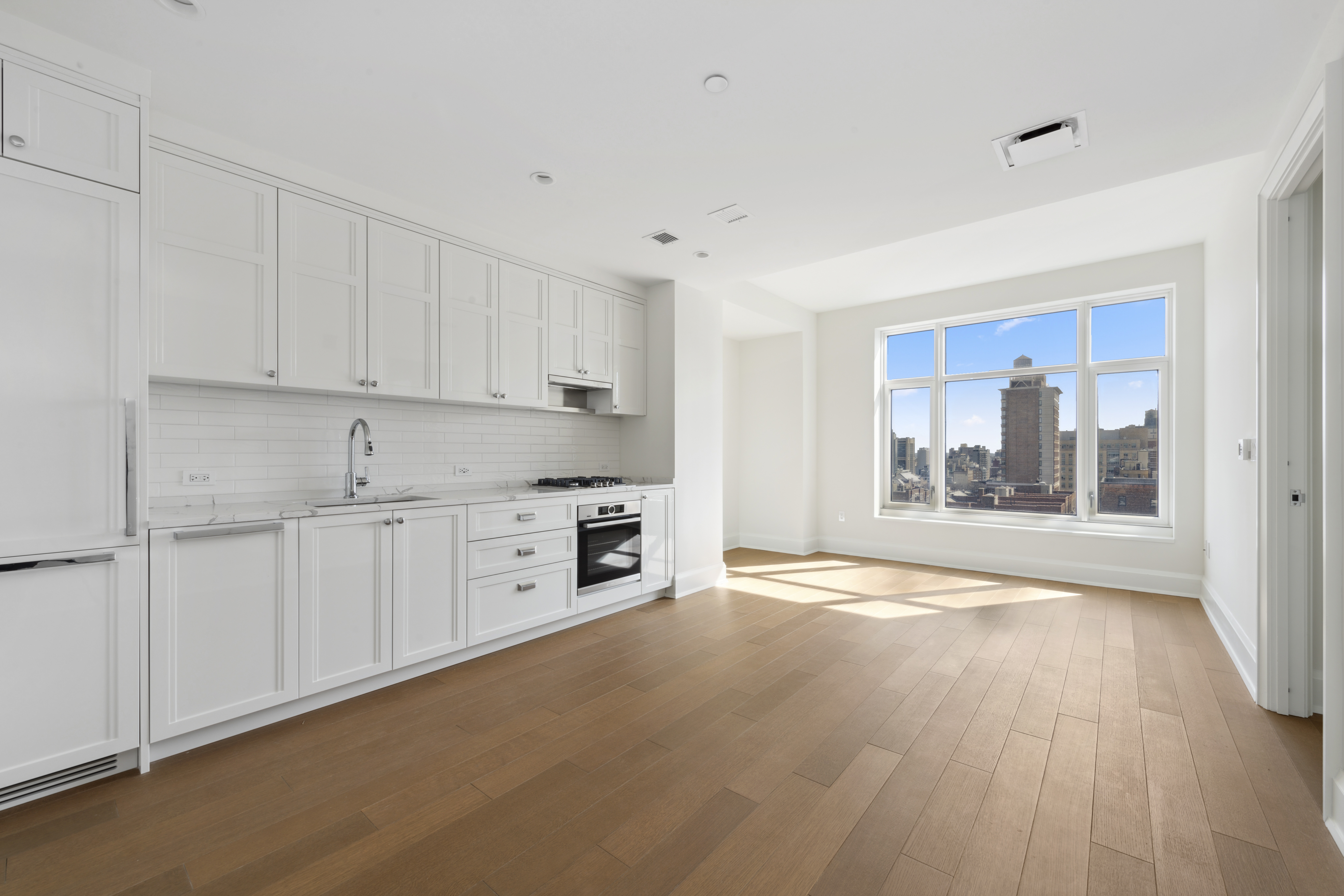 100 Claremont Avenue, Unit 10D Manhattan, NY 10027 - Photo 4 of 11 a view of a kitchen with electric appliances