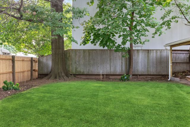 $2,795,000 | 542 East 24th Street | South Midwood