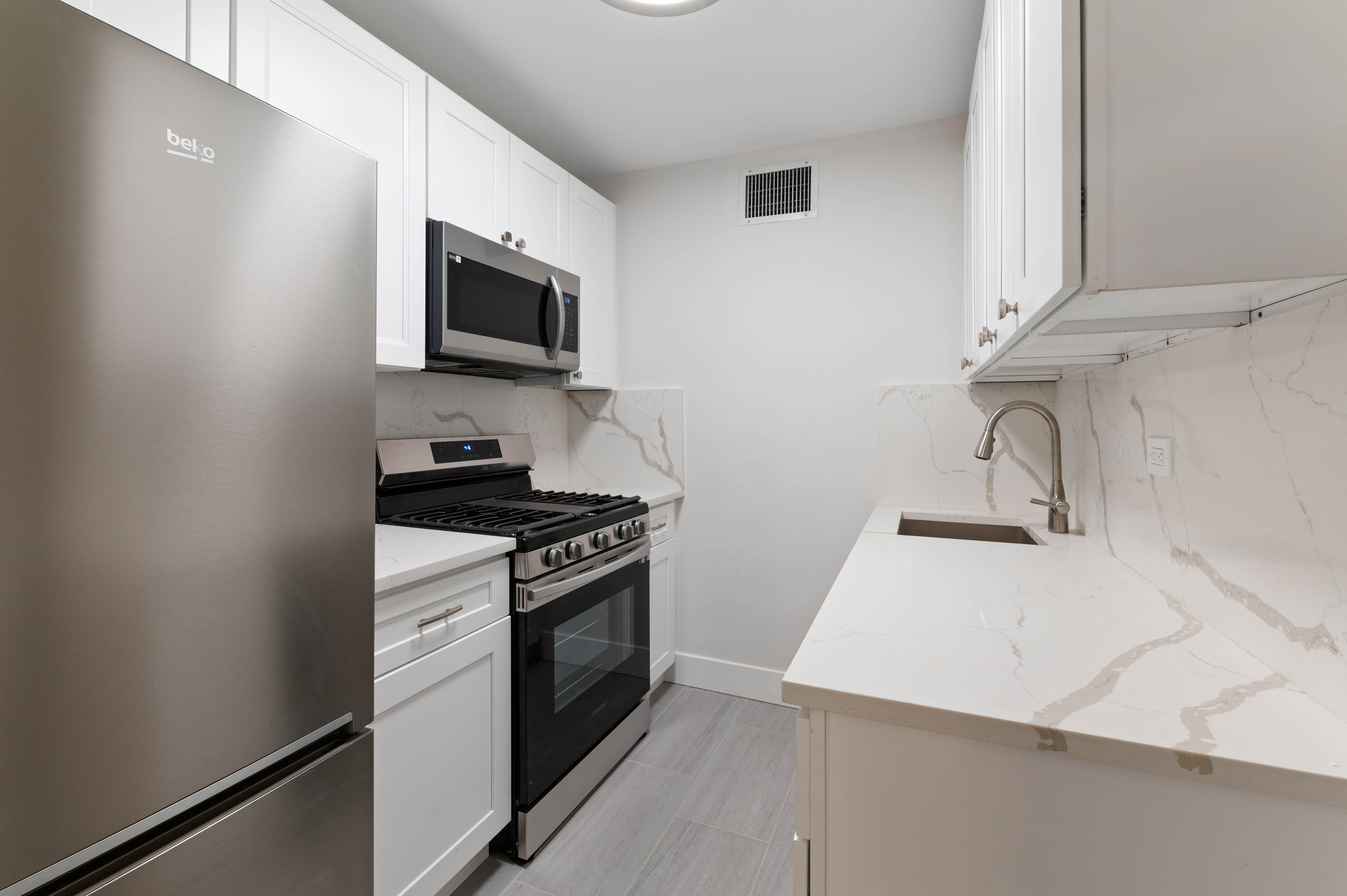102-10 66th Road, Unit 24K Queens, NY 11375 - Photo 7 of 18 Gallery Image 7