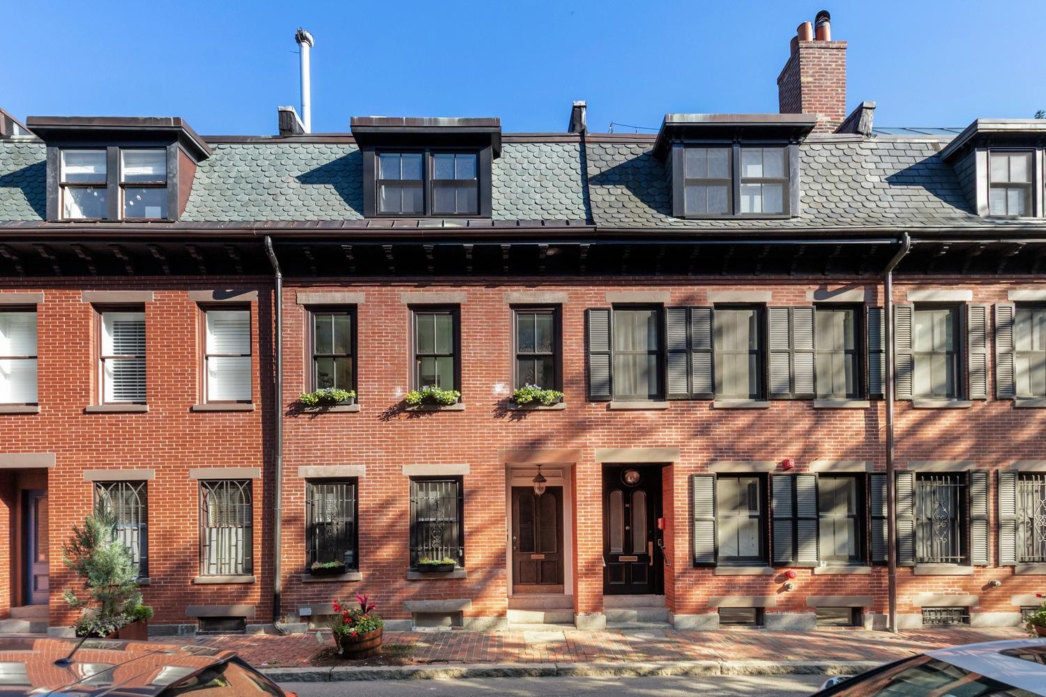 15 Lawrence Street, Unit 2 Boston, MA 02116 - Photo 1 of 34