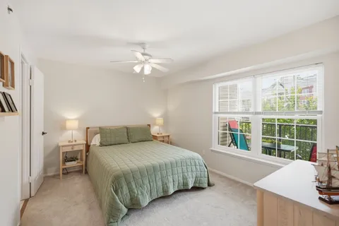 $405,000 | 3307 Wyndham Circle, Unit 2158, Alexandria, VA 22302