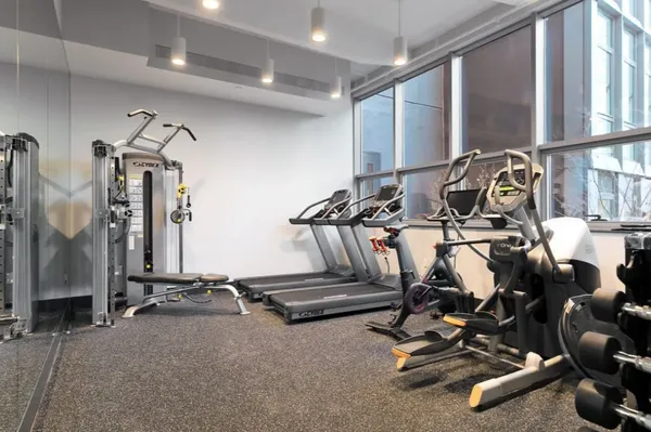 $2,250,000 | 338 Berry Street, Unit 7J | Williamsburg