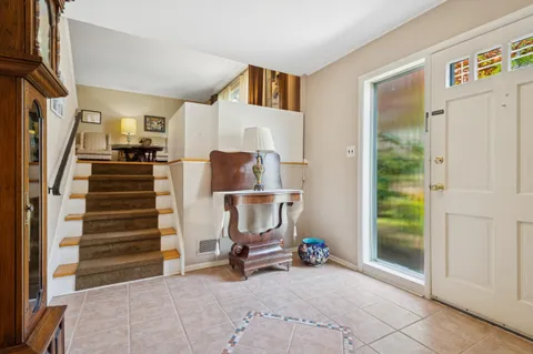 $515,000 | 7 East Darrah Lane, Lawrence Township, NJ 08648