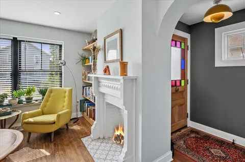 $1,100,000 | 4 Davenport Avenue, Westport, CT 06880