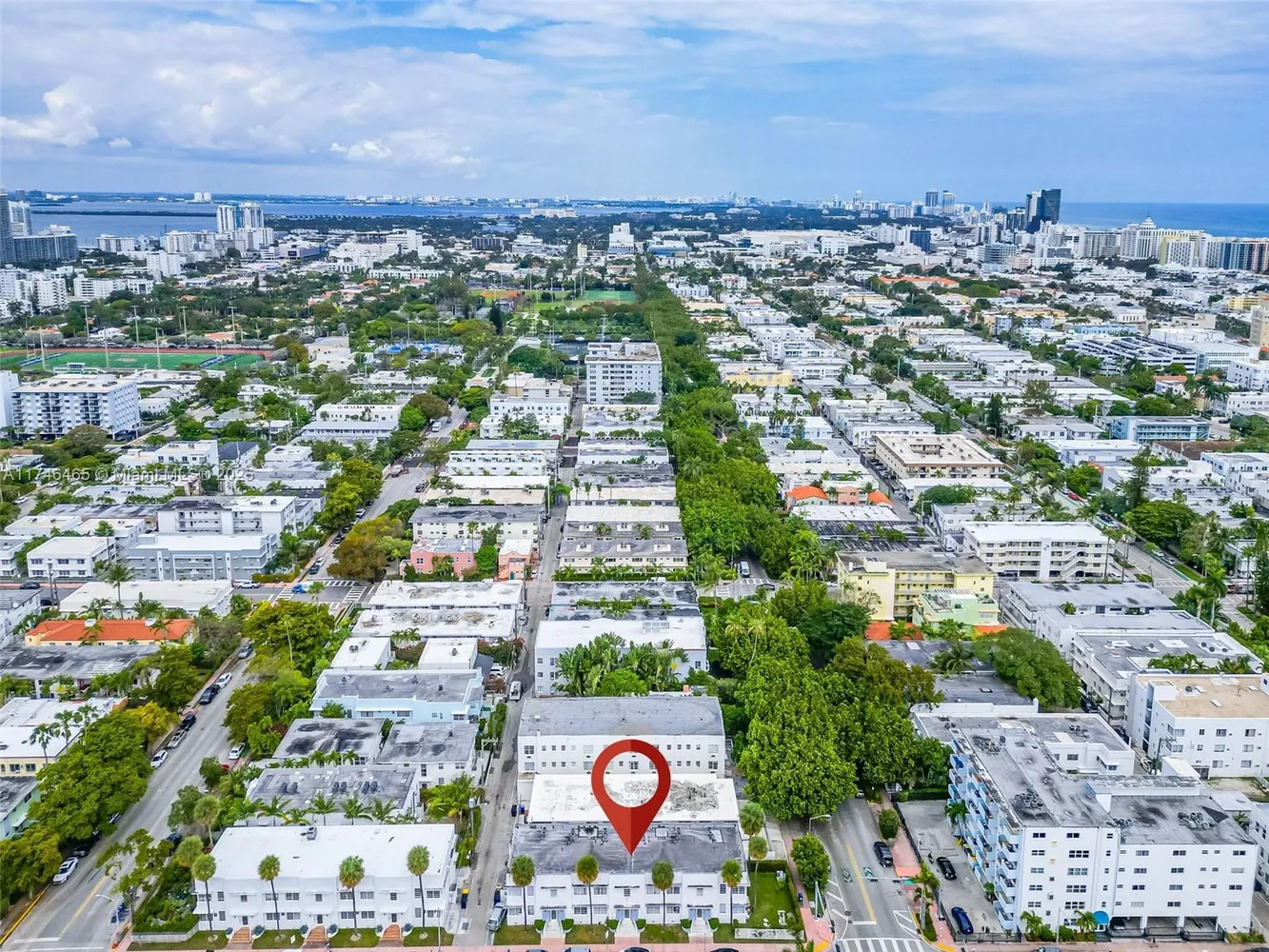 $2,100 | 801 8th Street, Unit 203, Miami Beach, FL 33139