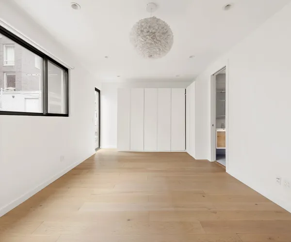 $22,000 | 107 West 17th Street, Unit PH | Chelsea