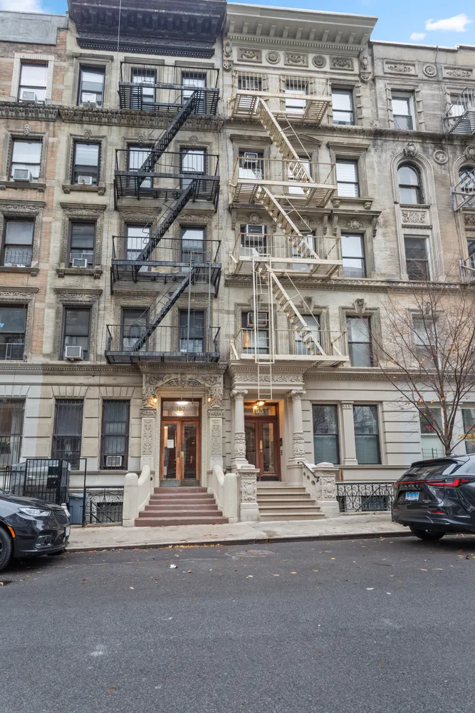 $899,000 | 155 West 80th Street, Unit 4B | Upper West Side