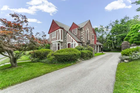 $575,000 | 508 Brookfield Road, Drexel Hill, PA 19026