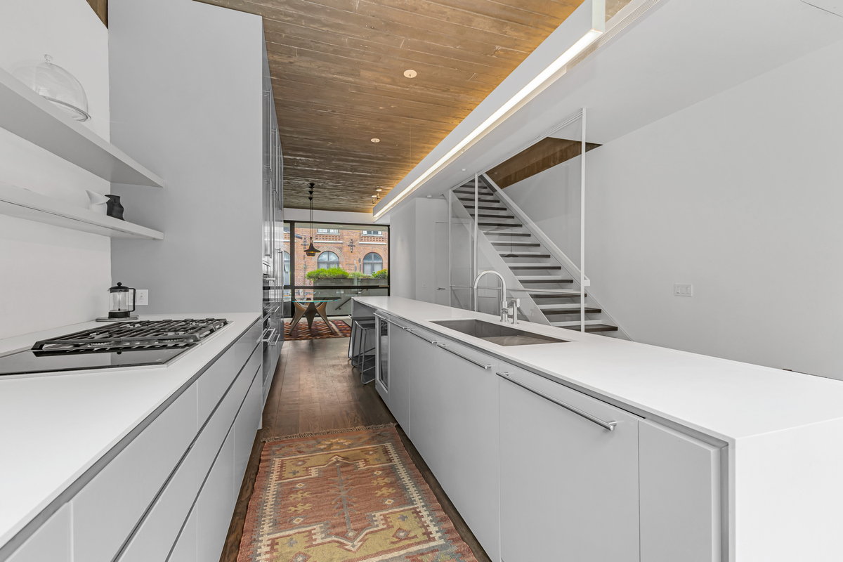 3 Wythe Ln Unit TWN Brooklyn, NY 11249 - Photo 7 of 34 Gallery Image 7