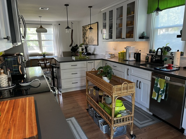 3277 Pine Road Huntingdon Valley, PA 19006 - Photo 15 of 26