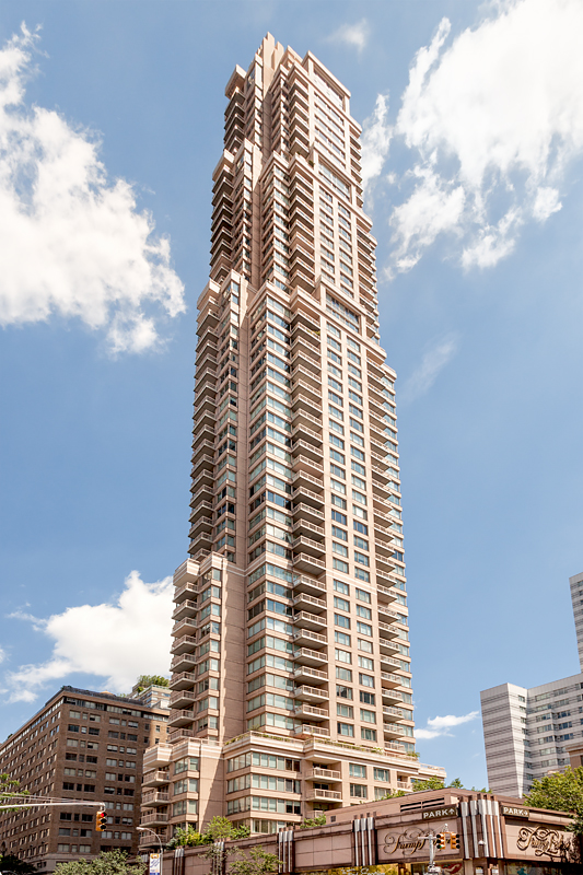 200 East 69th Street, Unit 2R Manhattan, NY 10021 - Photo 7 of 9