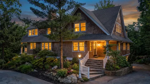 $3,200,000 | 23 Whittier Road, Marblehead, MA 01945