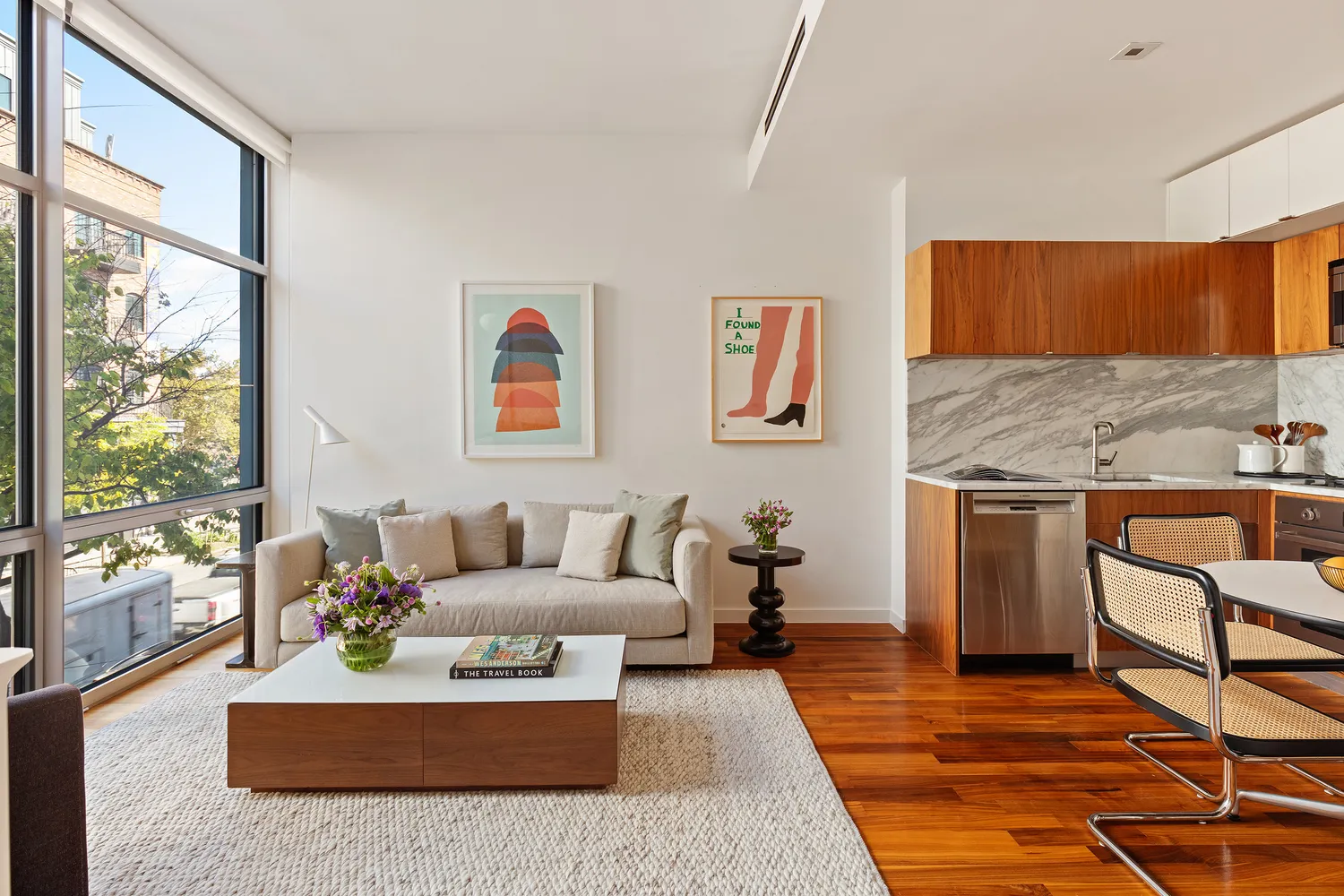 $965,000 | 280 Metropolitan Avenue, Unit 2A | Williamsburg