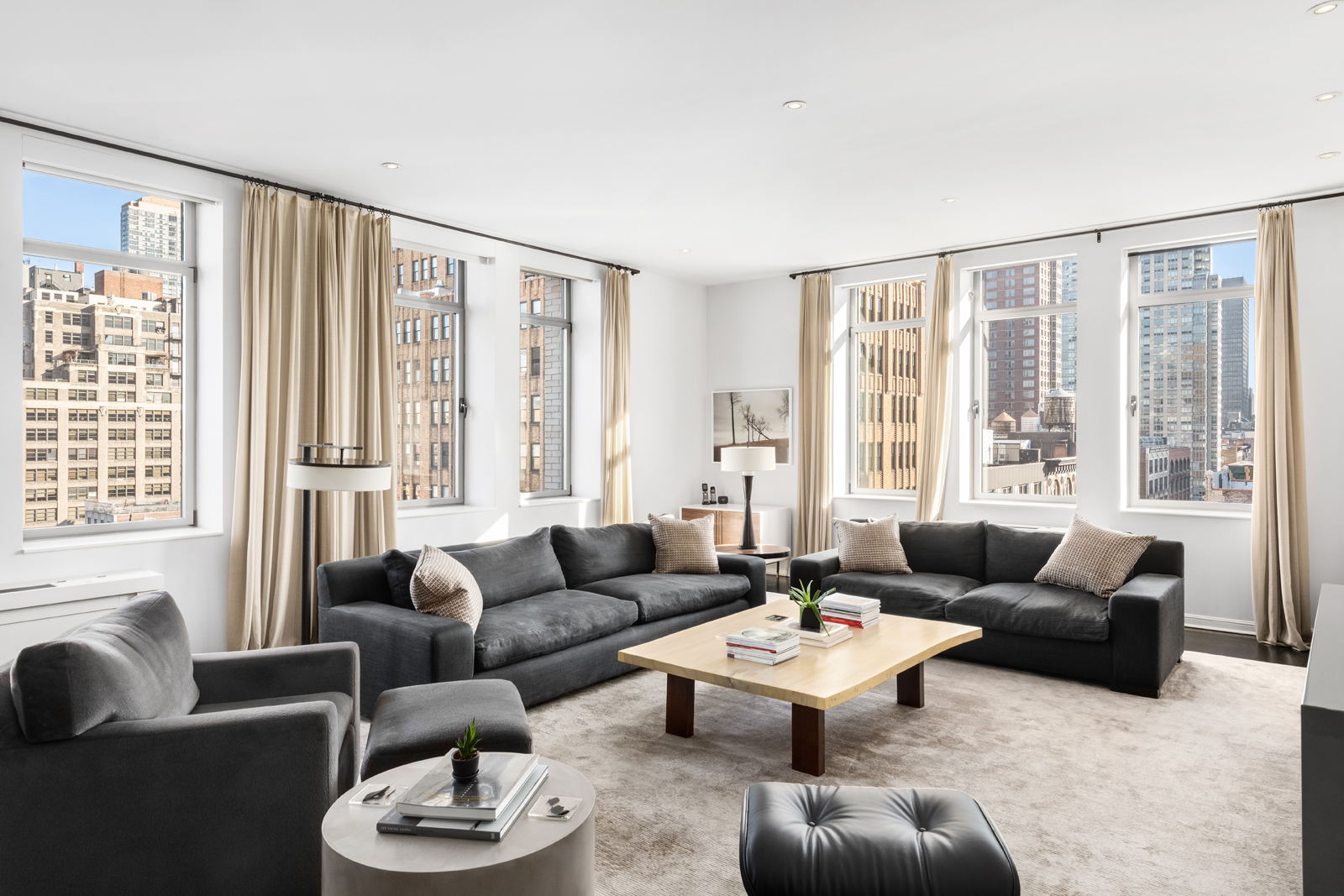 252 7th Avenue, Unit 15I Manhattan, NY 10001 - Photo 1 of 12