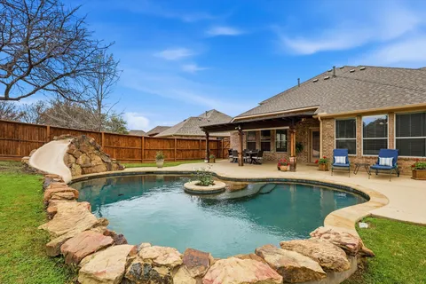 $700,000 | 8321 Marsh Street, Lantana, TX 76226