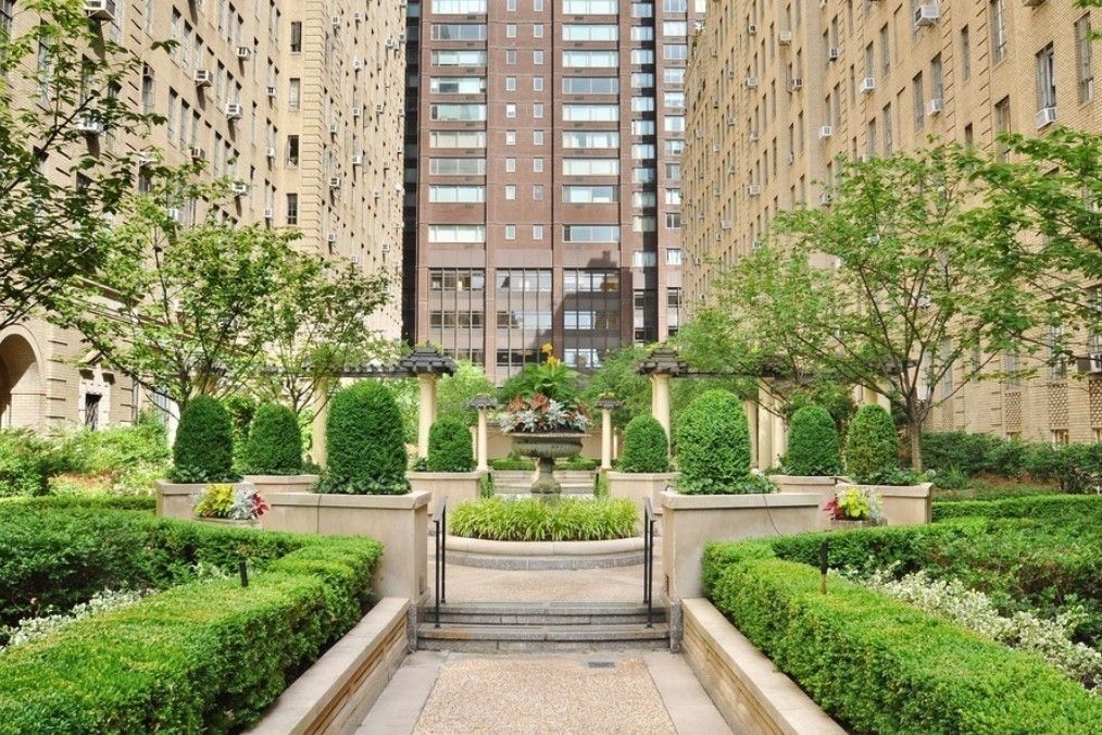 353 West 56th Street, Unit 2G Manhattan, NY 10019 - Photo 9 of 13 a view of a garden with pathway