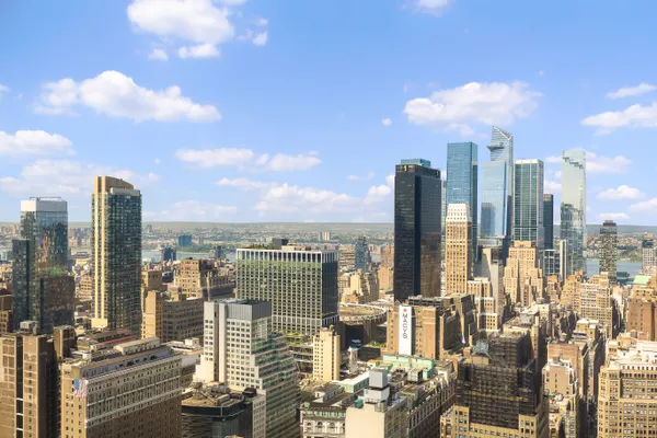 $1,650,000 | 400 5th Avenue, Unit 50F | Midtown South