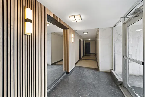 $245,000 | 73-11 Bell Boulevard, Unit 2C | Oakland Gardens