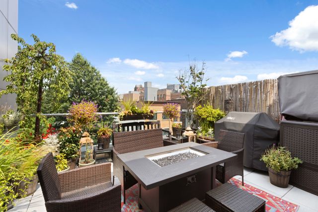 $2,700,000 | 150 North 5th Street, Unit PHB | Williamsburg