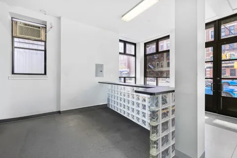 $5,852 | 2139 Amsterdam Avenue, Unit COMMERCIAL | Washington Heights