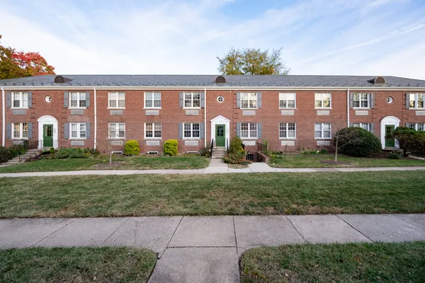 Contact Agent | 6 Ashby Street, Unit Undisclosed, Alexandria, VA 22305