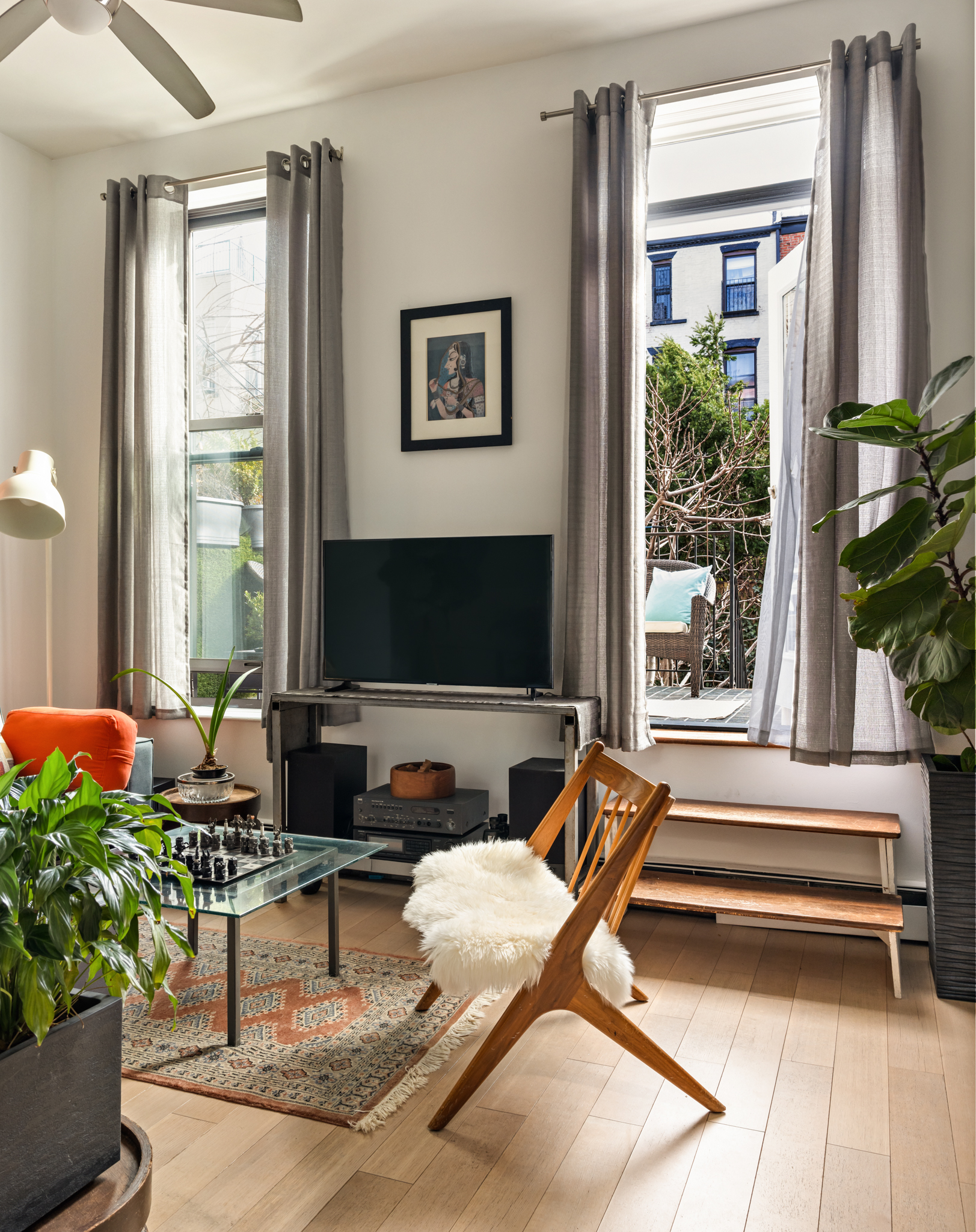 210 President Street, Unit 1R Brooklyn, NY 11231 - Photo 2 of 13