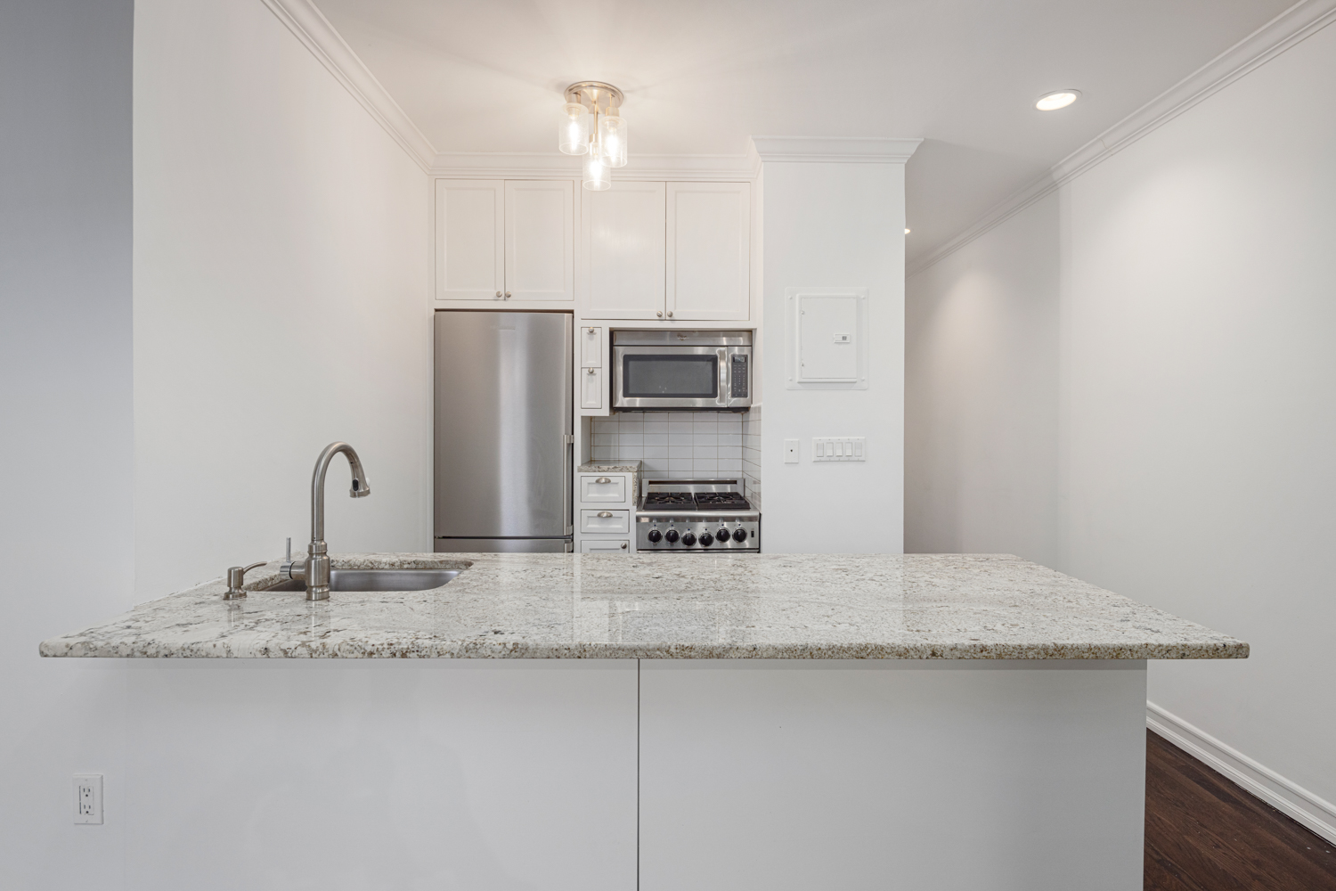 164 West 83rd Street, Unit 4R Manhattan, NY 10024 - Photo 8 of 13