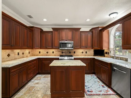 $879,000 | 515 West Palm Valley Drive, Oviedo, FL 32765