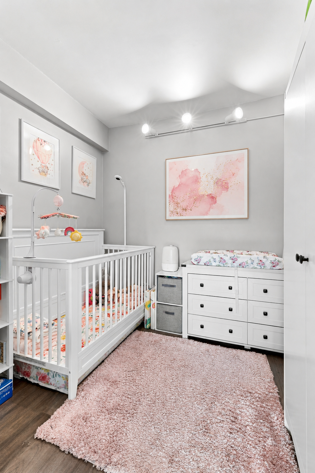 401 East 65th Street, Unit 13G Manhattan, NY 10065 - Photo 3 of 12 Gallery Image 3