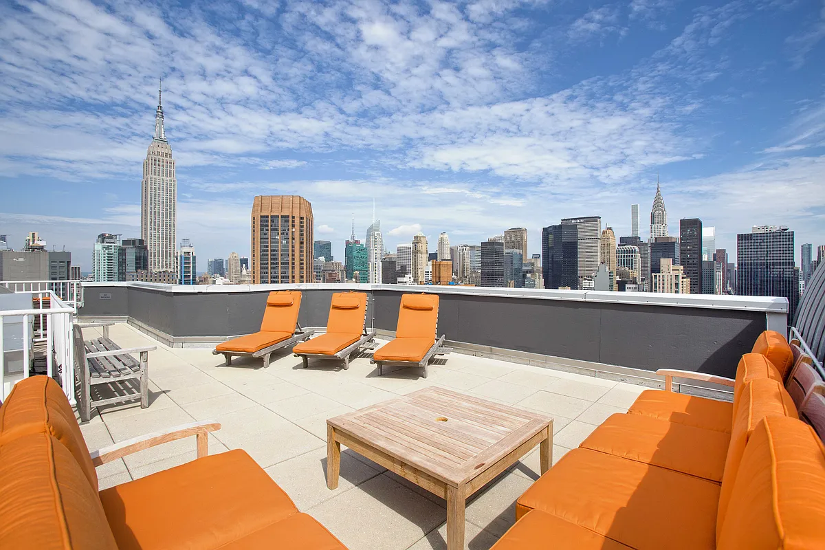 200 East 32nd Street, Unit 35C Manhattan, NY 10016 - Photo 20 of 26 a view of a terrace with chairs