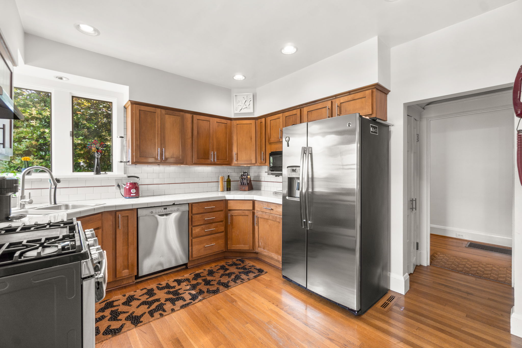 322 St Dunstans Road Baltimore, MD 21212 - Photo 12 of 36