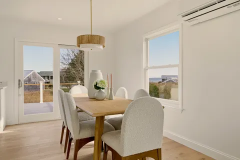 $1,295,000 | 30 Indian Road, Little Compton, RI 02837