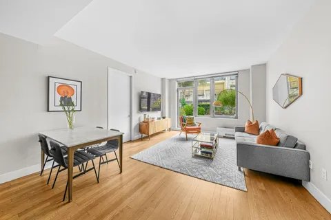 $1,475,000 | 117 West 123rd Street, Unit 1B | Harlem