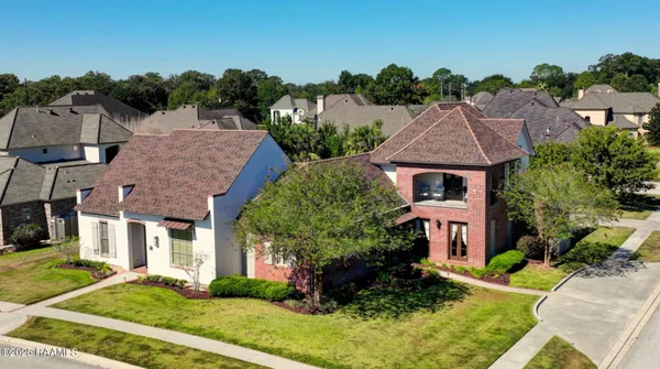 $1,100,000 | 100 Candlewood Drive, Lafayette, LA 70508