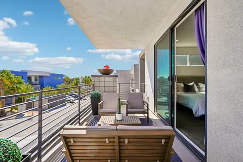 $949,000 | 2699 Majestic Way, Palm Springs, CA 92262