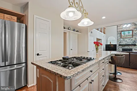 $1,475,000 | 9830 Faust Drive, Vienna, VA 22182