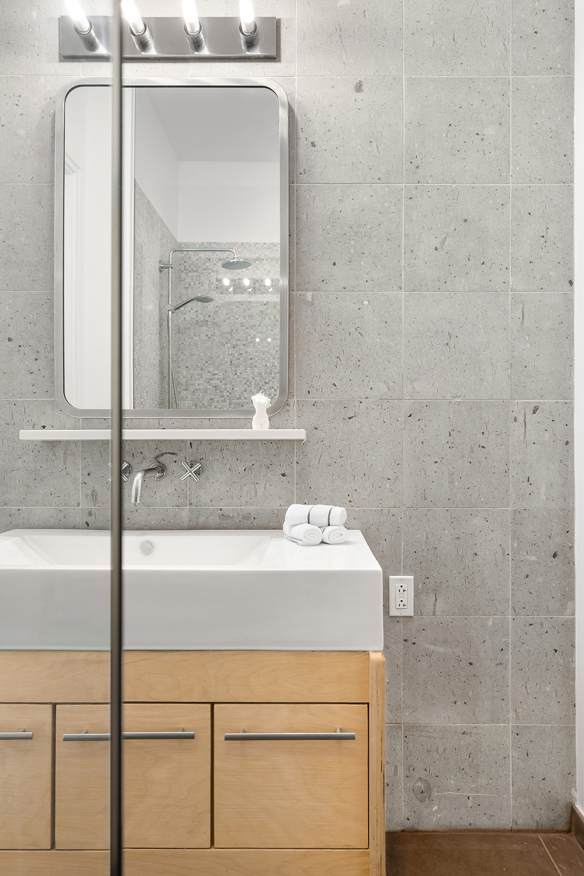 27-28 Thomson Avenue, Unit 224 Queens, NY 11101 - Photo 8 of 18