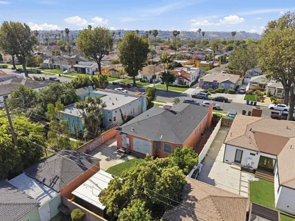 $899,999 | 3810 Olmsted Avenue, Los Angeles, CA 90008
