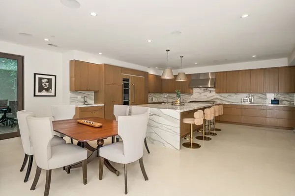 $4,100,000 | Laurel Canyon Road, Los Angeles, CA 90046